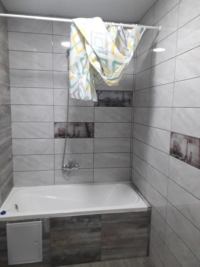 Apartment On Stefan 37 *